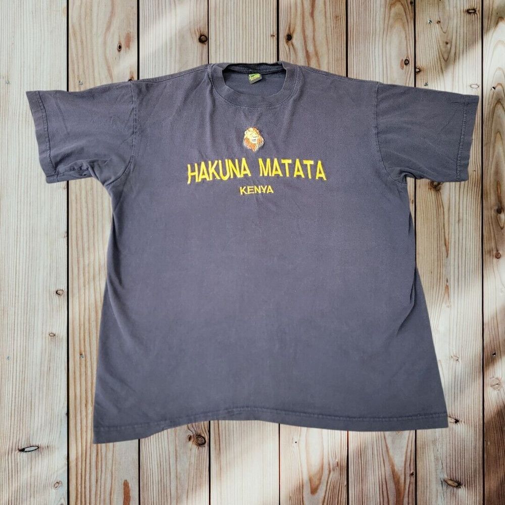 Hakuna Matata Kenya Lion Embroidered T Shirt Approx Size Large Vintage Y2K Blue
